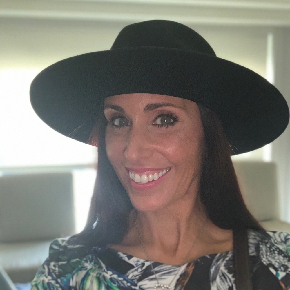 Meet your Posher, Amantha